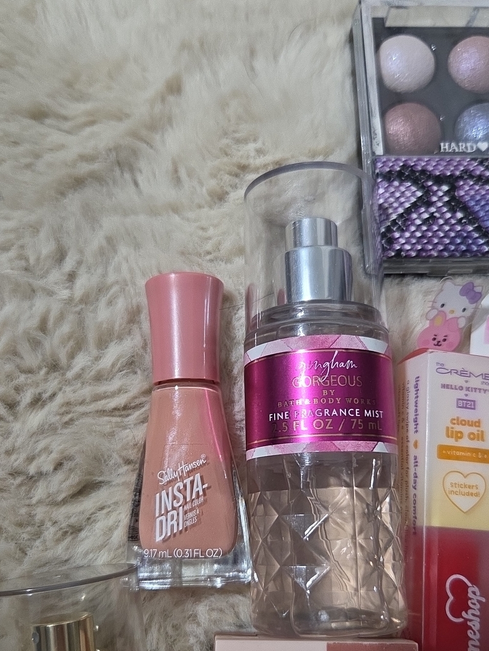 Makeup Bundle - Picture 3 of 8